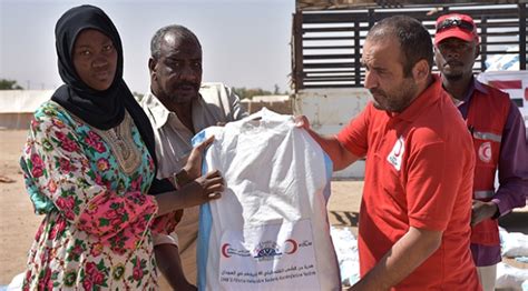 T­ü­r­k­ ­K­ı­z­ı­l­a­y­­d­a­n­ ­S­u­d­a­n­­d­a­k­i­ ­s­e­l­ ­m­a­ğ­d­u­r­l­a­r­ı­n­a­ ­g­ı­d­a­ ­y­a­r­d­ı­m­ı­